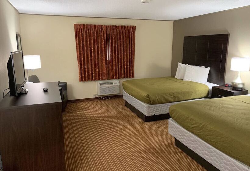 غرفه قياسيه سريرين مزدوجين, Econo Lodge Massena Hwy 37