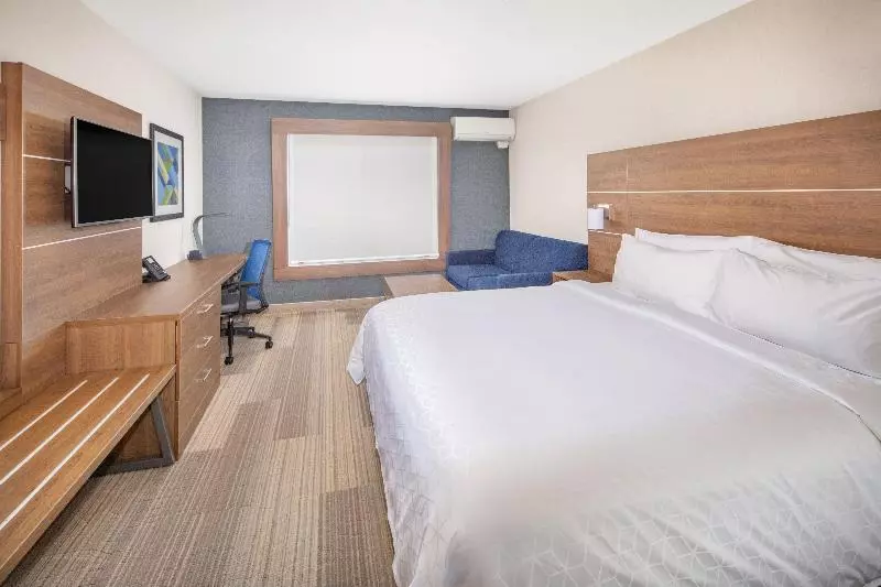 キングサイズベッドのスタンダードルーム, Holiday Inn Express San Diego Airport Old Town, An Ihg