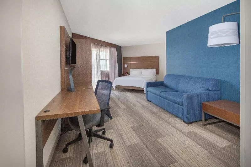身障者適用スイートルーム, Holiday Inn Express San Diego Airport Old Town, An Ihg