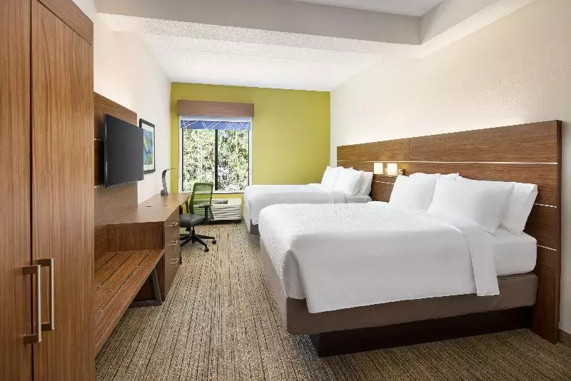 身障者適用スイートルーム, Holiday Inn Express & Suites   Atlanta   Tucker Northlake, An Ihg
