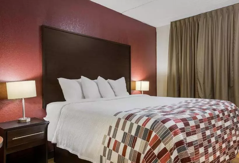 Superior-huone King-vuode, Red Roof Inn & Suites Statesboro University