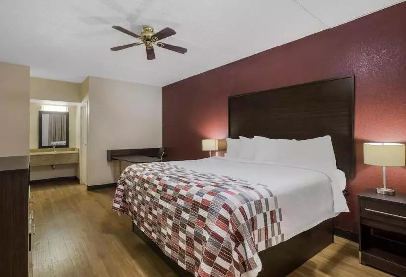 Superior-huone King-vuode, Red Roof Inn & Suites Statesboro University