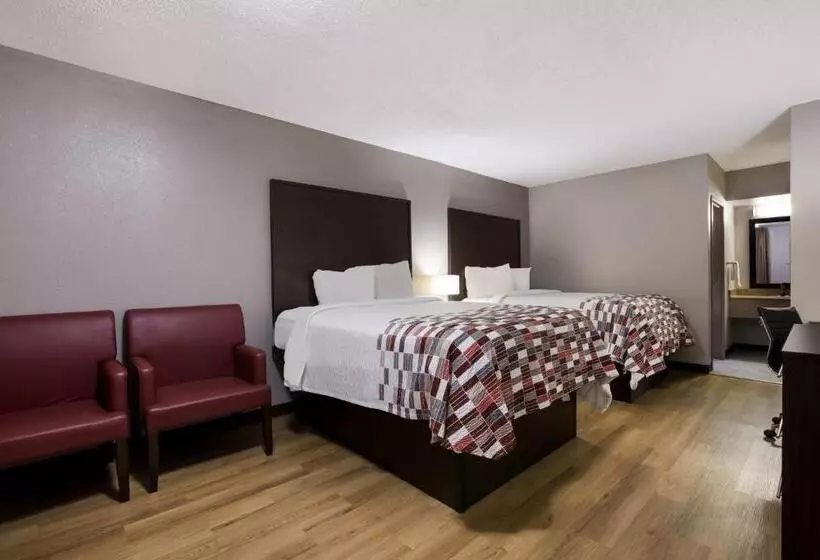 Deluxe-huone Soveltuu Liikuntarajoitteisille, Red Roof Inn & Suites Statesboro University