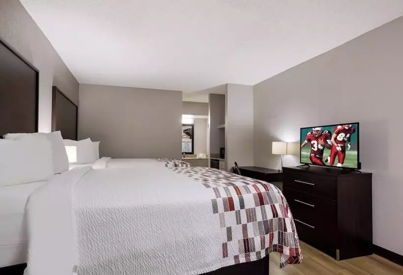 Deluxe-huone Soveltuu Liikuntarajoitteisille, Red Roof Inn & Suites Statesboro University