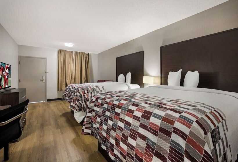 غرفة ديلوكس لذوى الاحتياجات الخاصة, Red Roof Inn & Suites Statesboro  University