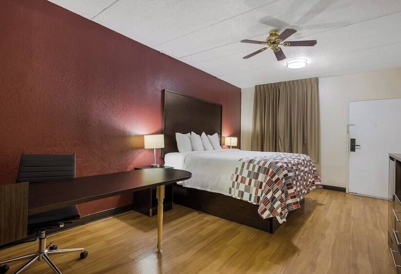 Номер Superior Адаптированный для Инвалидов, Red Roof Inn & Suites Statesboro  University