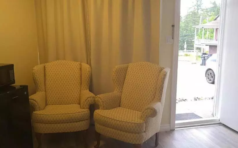 キングサイズベッドのデラックスルーム, Motel Des Pays D'en Haut