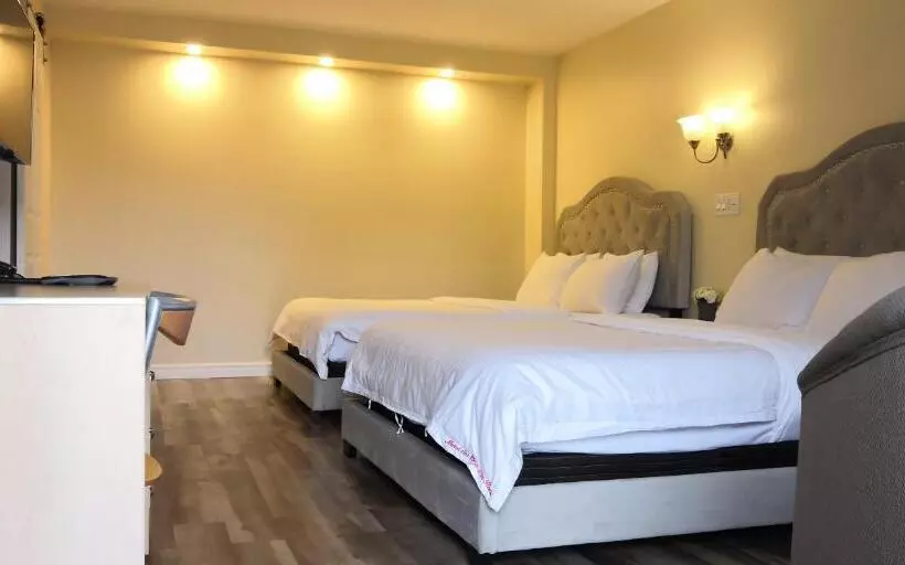 デラックスルーム, Motel Des Pays D'en Haut