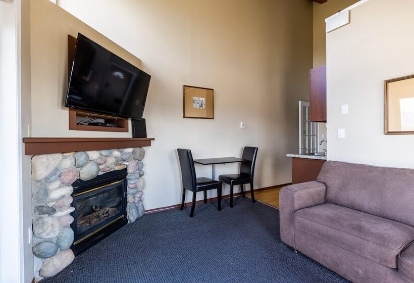 Suite, Radium Chalet