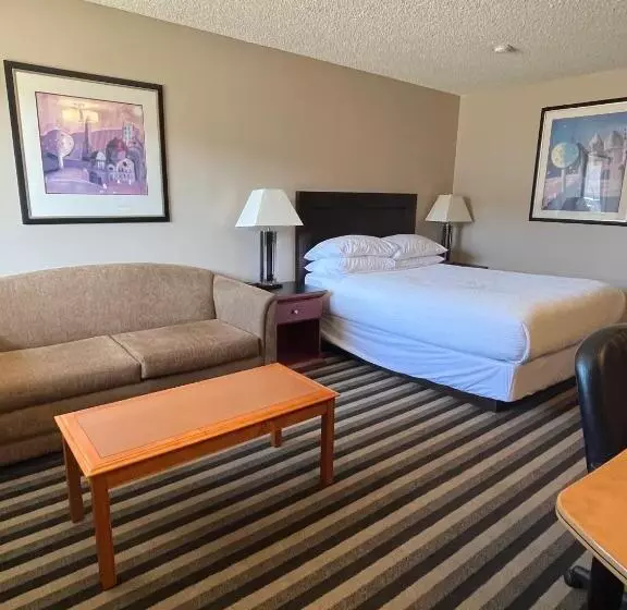 اتاق لوکس, Royal Hotel Lloydminster