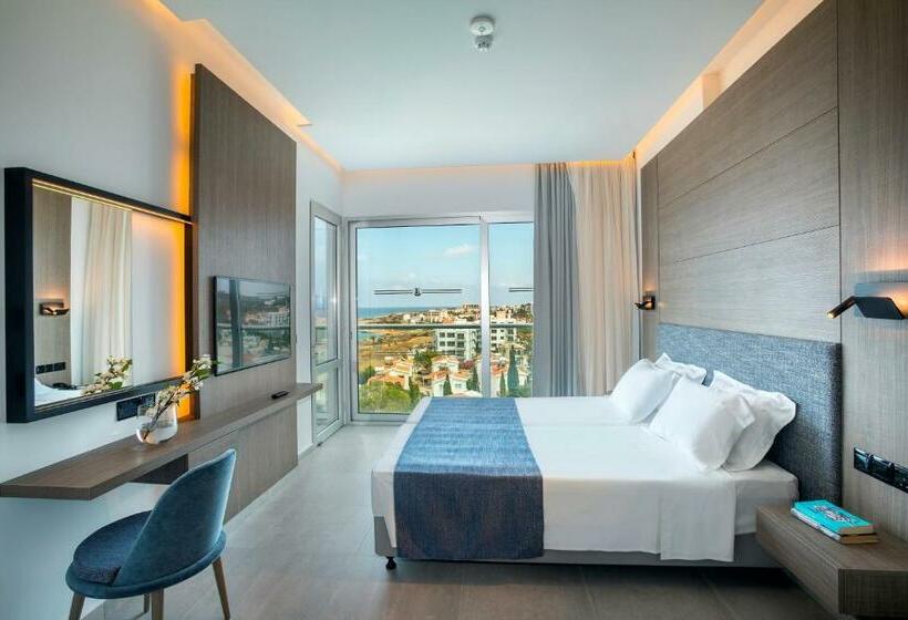 Президентский Люкс, Cavo Maris Beach