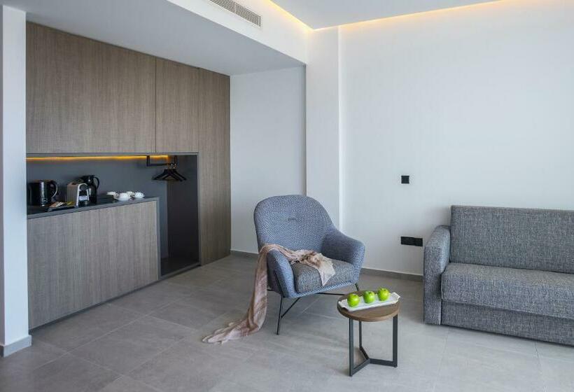 Президентский Люкс, Cavo Maris Beach