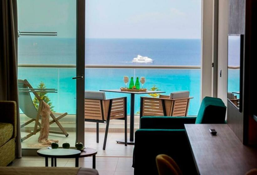 Family Suite, Cavo Maris Beach