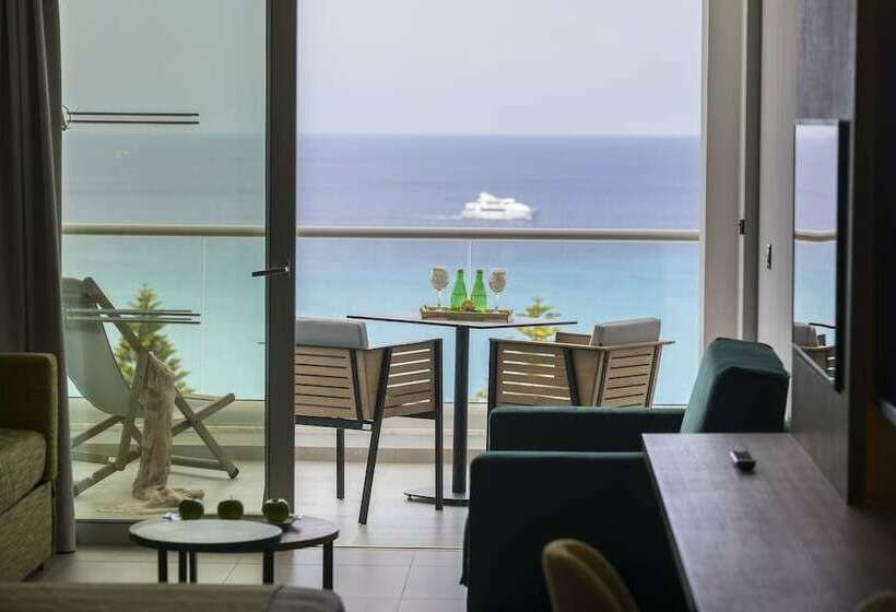 Family Suite, Cavo Maris Beach