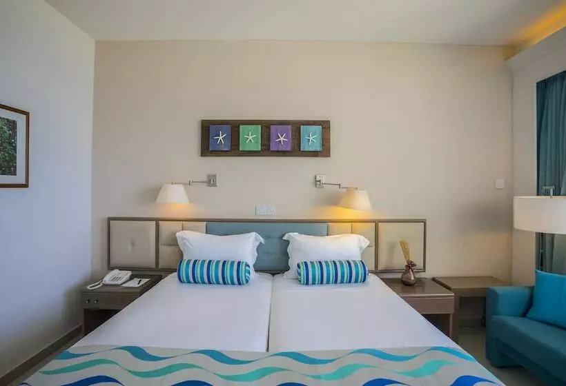 3-Bett-Standardzimmer, Cavo Maris Beach