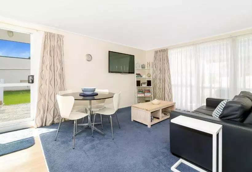 Standard-studio, Coromandel Apartments