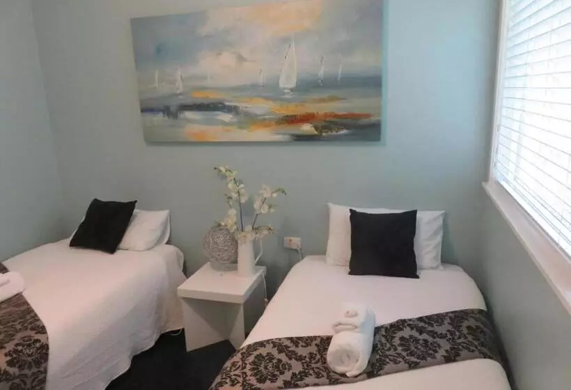 Huoneisto 1 Makuuhuone Merinäkymä, Coromandel Apartments