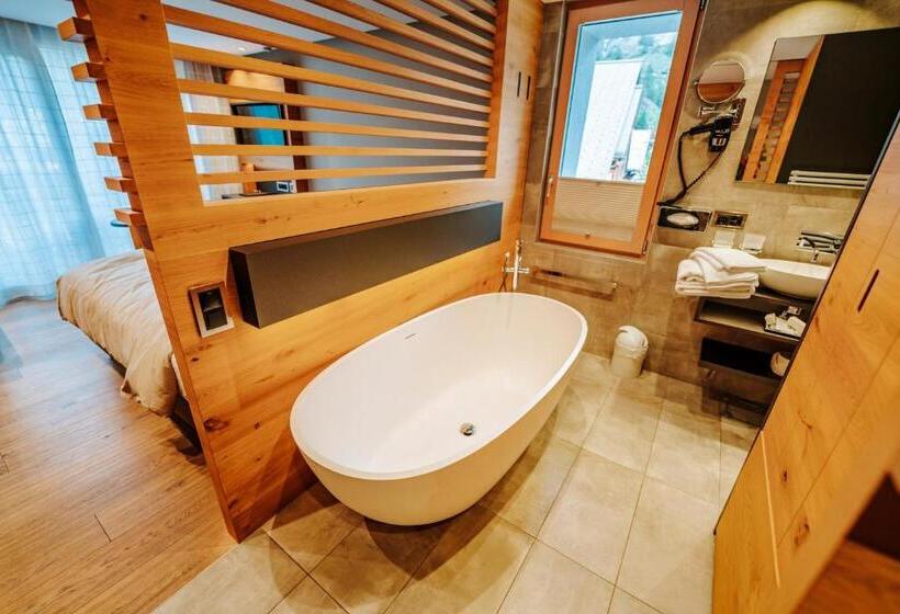 景色の見えるスーペリアルーム, Eden Wellness