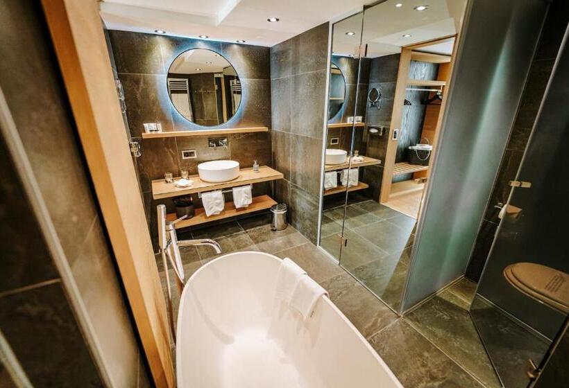 ジュニアスイート, Eden Wellness