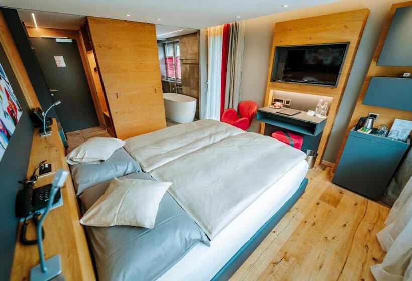 バルコニー付きスーペリアルーム, Eden Wellness