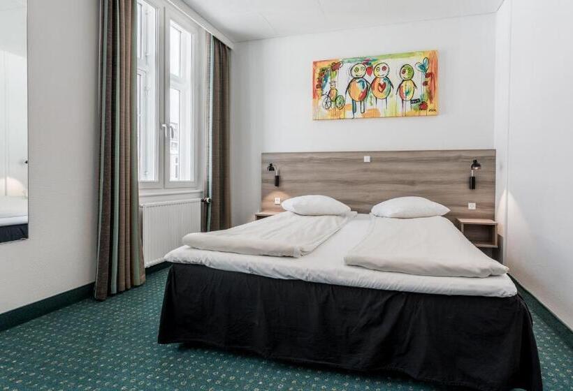 Семейный Номер, Good Morning City Copenhagen Star