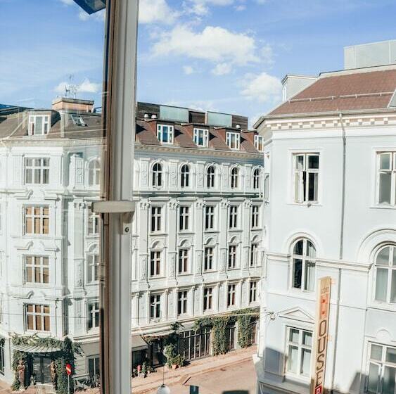 Номер Стандарт, Good Morning City Copenhagen Star