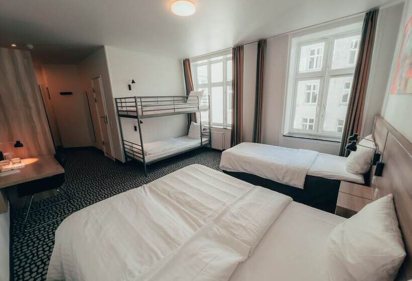 Семейный Номер, Good Morning City Copenhagen Star