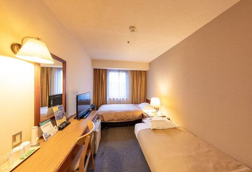 غرفة قياسية فردية, Nagaoka Grand