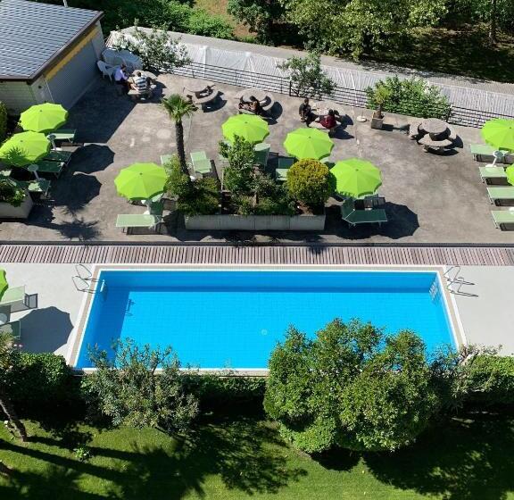 Comfort room with balcony, Nessi Locarno