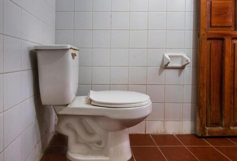 اتاق خانوادگی, Sands