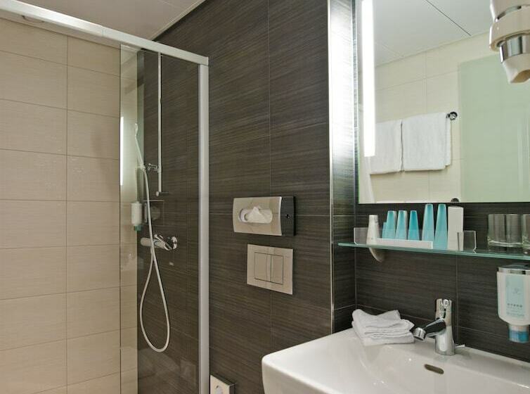 اتاق سوپریور یک تخته, Sternen Oerlikon