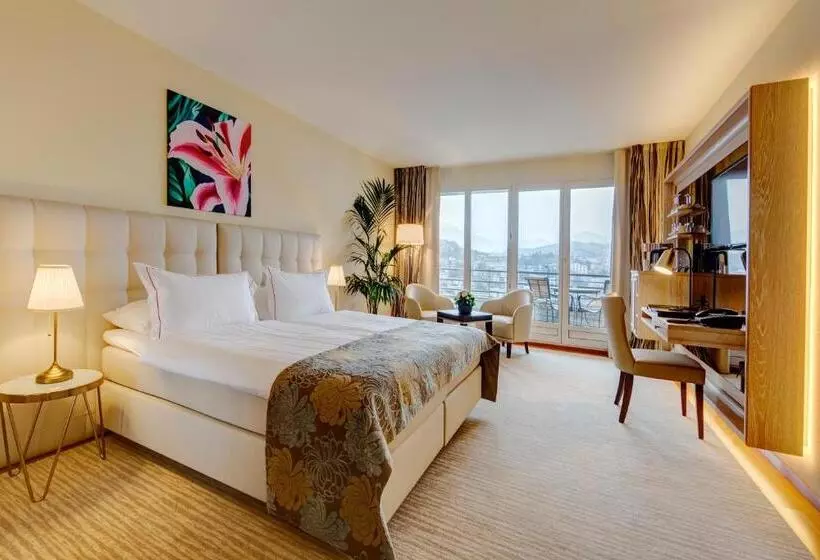 اتاق لوکس با چشمانداز دریاچه, Suitenhotel Parco Paradiso