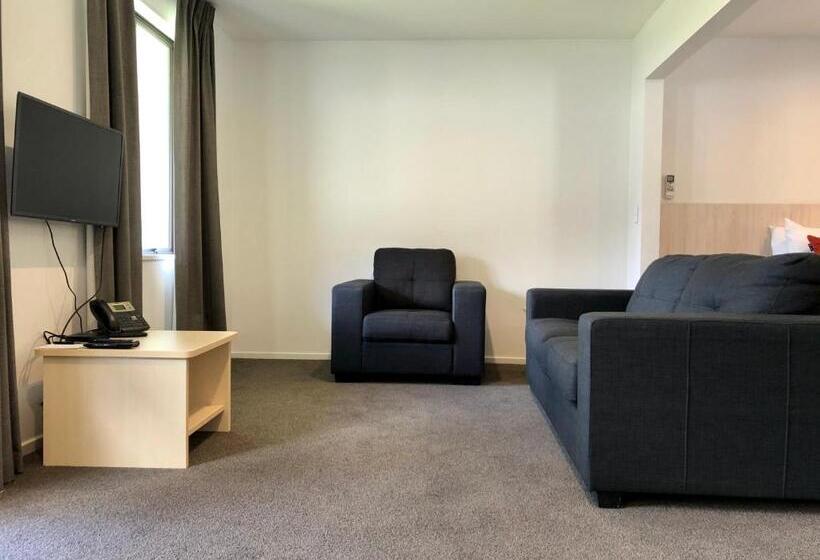 スーペリアー1ベッドルームビラ, The Bealey