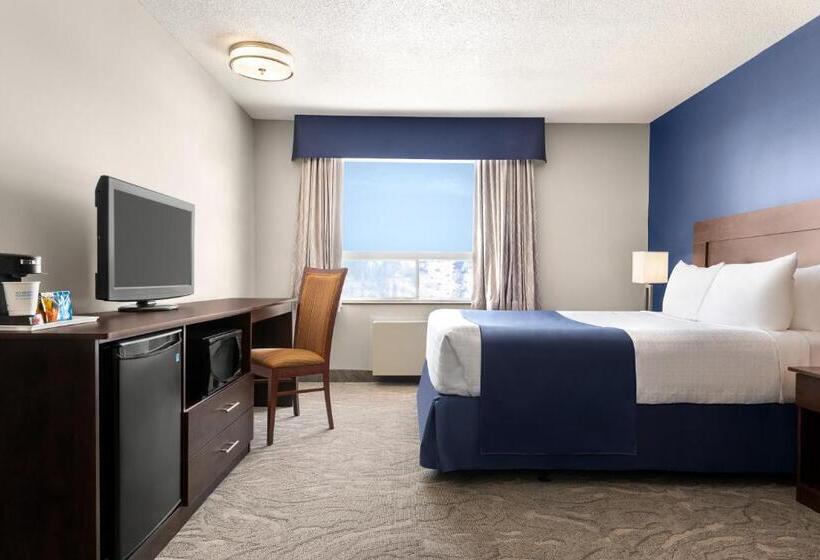 带大床的标准间, Travelodge By Wyndham Timmins