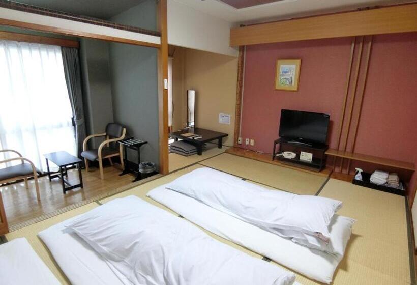 غرفة قياسية, Nogami Honkan