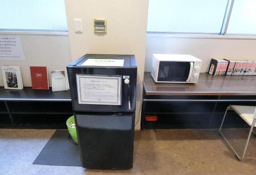 غرفة قياسية فردية, Nogami Honkan