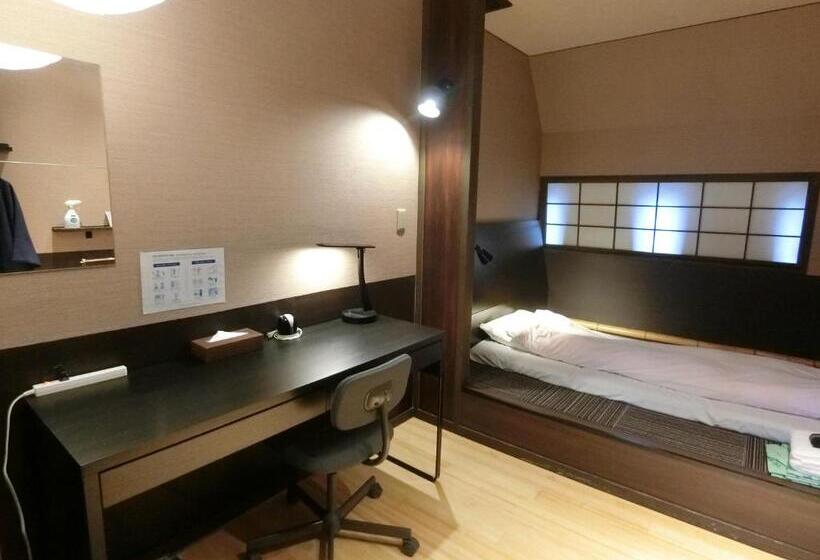 غرفة قياسية فردية, Nogami Honkan