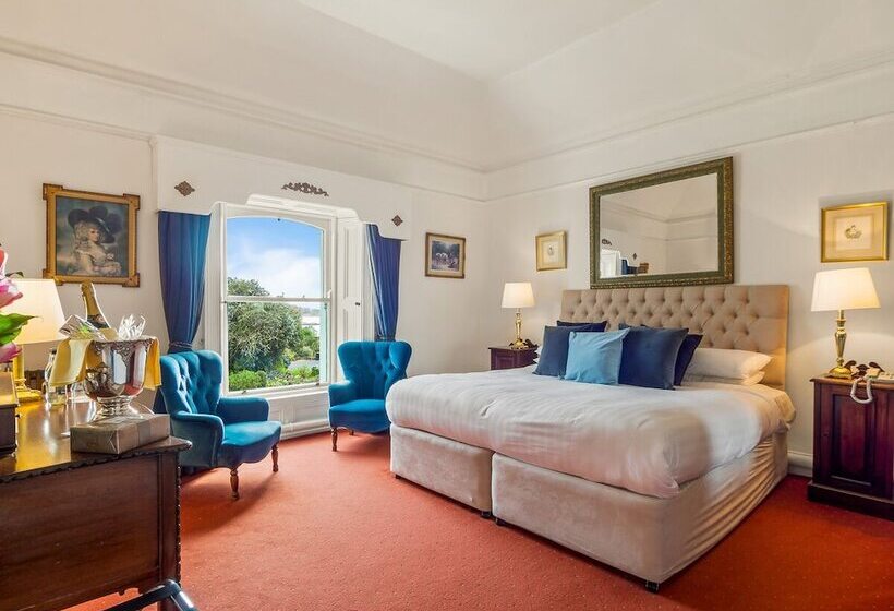 غرفة سوبيريور, Cashel House