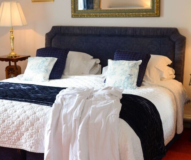 غرفة سوبيريور, Cashel House