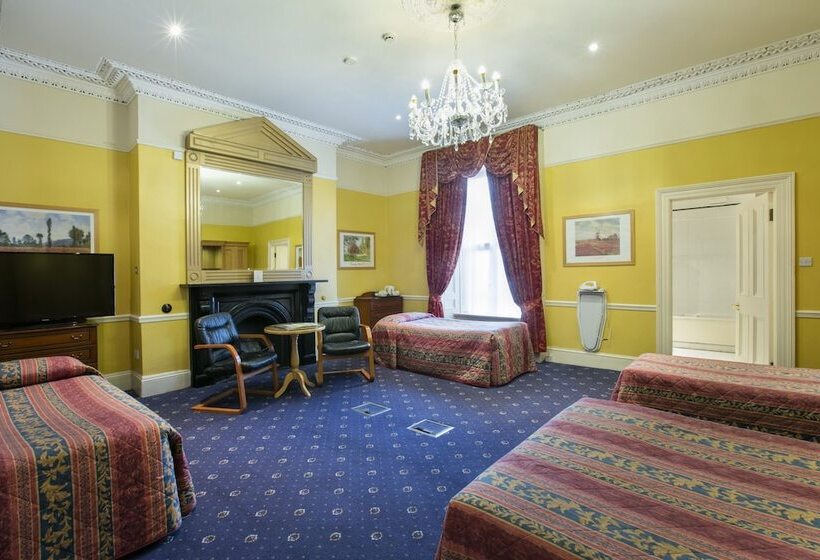 اتاق خانوادگی, Harcourt