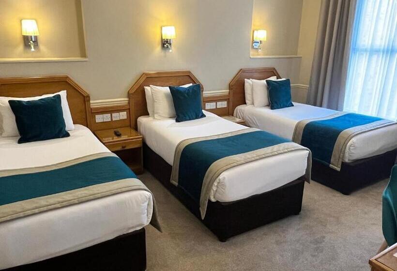 اتاق استاندارد سه نفره, Harcourt