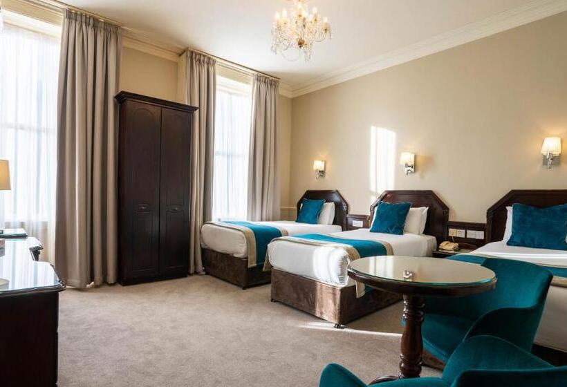 اتاق استاندارد سه نفره, Harcourt