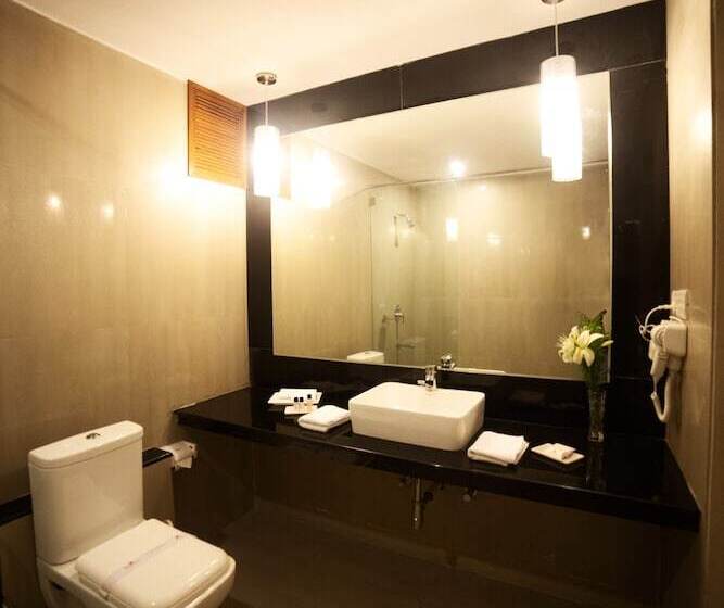 レイクビューデラックスルーム, Hilltop Palace