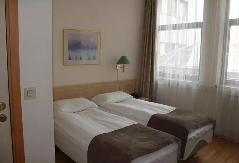 Standart Oda, Mitt Hotell & Apartments