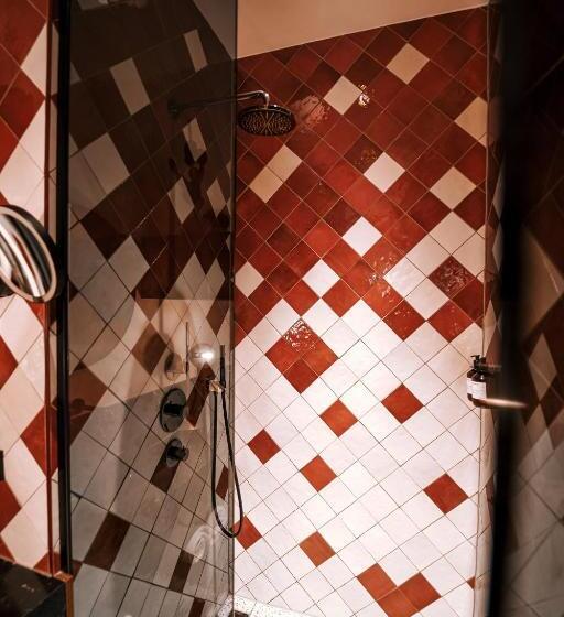 غرفة قياسية, The Highlander Amsterdam