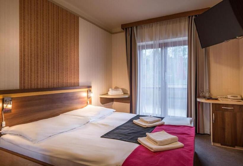 חדר משפחתי, To Wellness