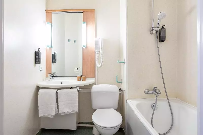 اتاق استاندارد یک نفره, B&B HOTEL Arras Centre Les Places