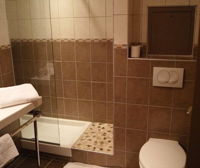 Номер Стандарт Трехместный, 1er Consul Rouen