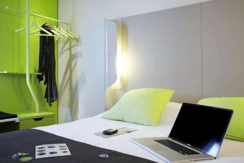 스탠다드 룸 더블 침대, Campanile Aix En Provence Sud   Pont De L Arc