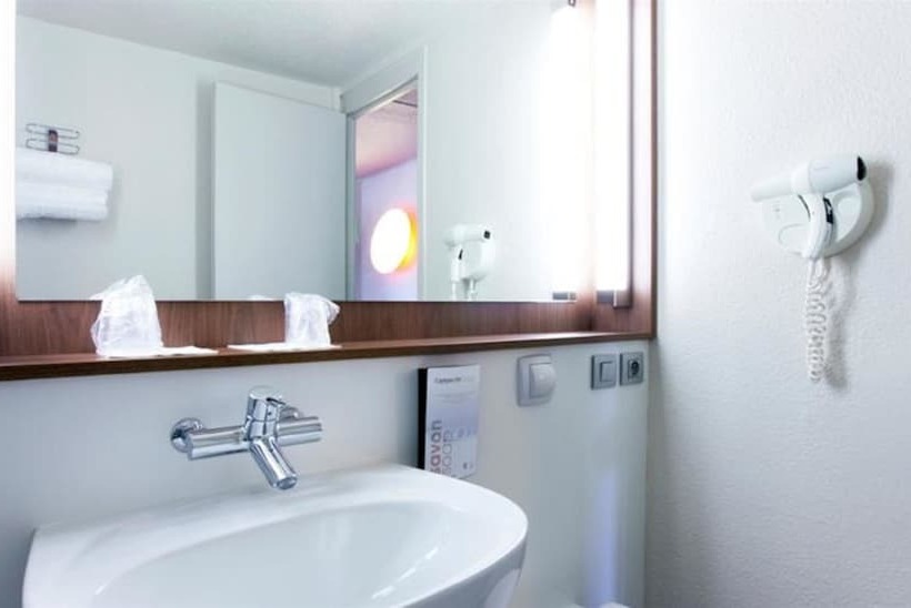 스탠다드 룸, Campanile Aix En Provence Sud   Pont De L Arc